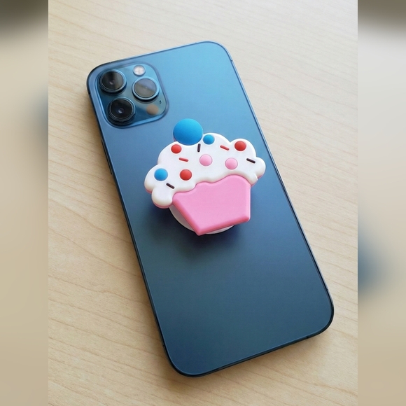 Other - Cupcake Cell Phone Accessory Grip Holder
